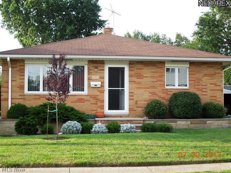 30835 Harrison Rd, Wickliffe, OH 44092 - photo 1