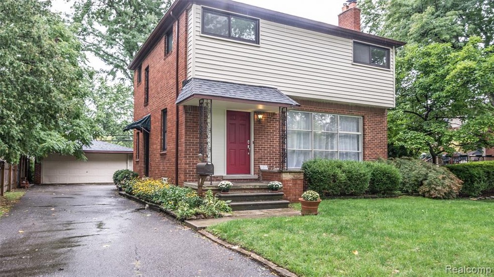 1219 W Selfridge Blvd, Clawson, MI 48017 - photo 1