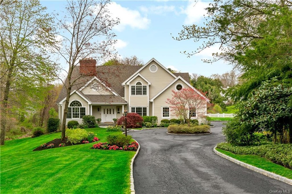 75 Random Farms Dr, Chappaqua, NY 10514 - photo 1