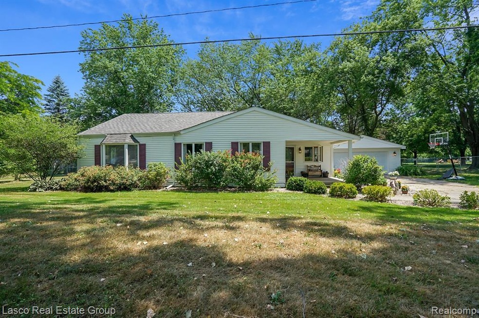 6168 Johnson Rd, Flushing, MI 48433 - photo 1