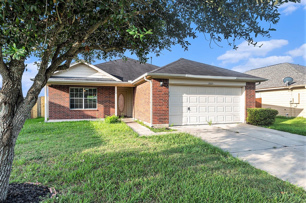 1031 Harrisburg Ct, Rosenberg, TX 77471 - photo 1