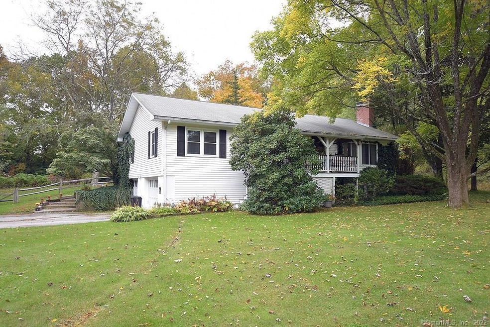 22 Applewood Dr, Woodstock, CT 06281 - photo 1