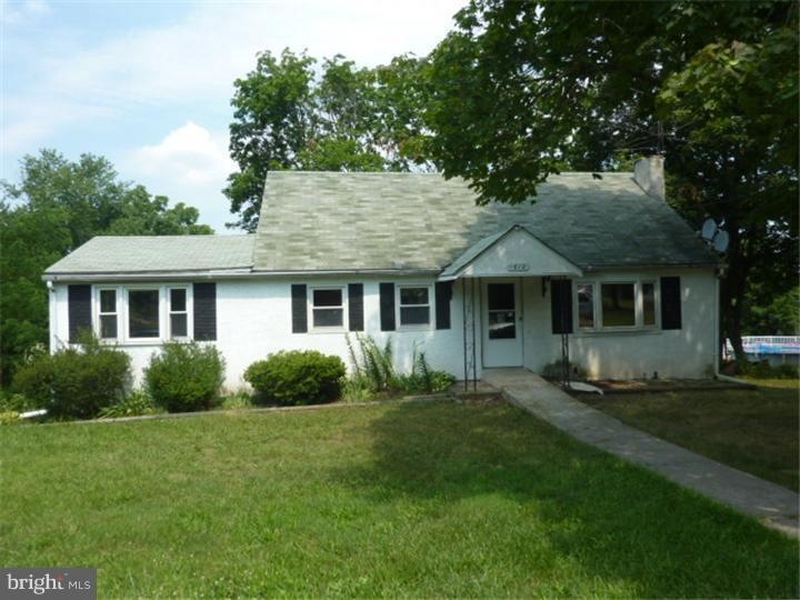 1610 Clearview Rd, Lansdale, PA 19446 - photo 1