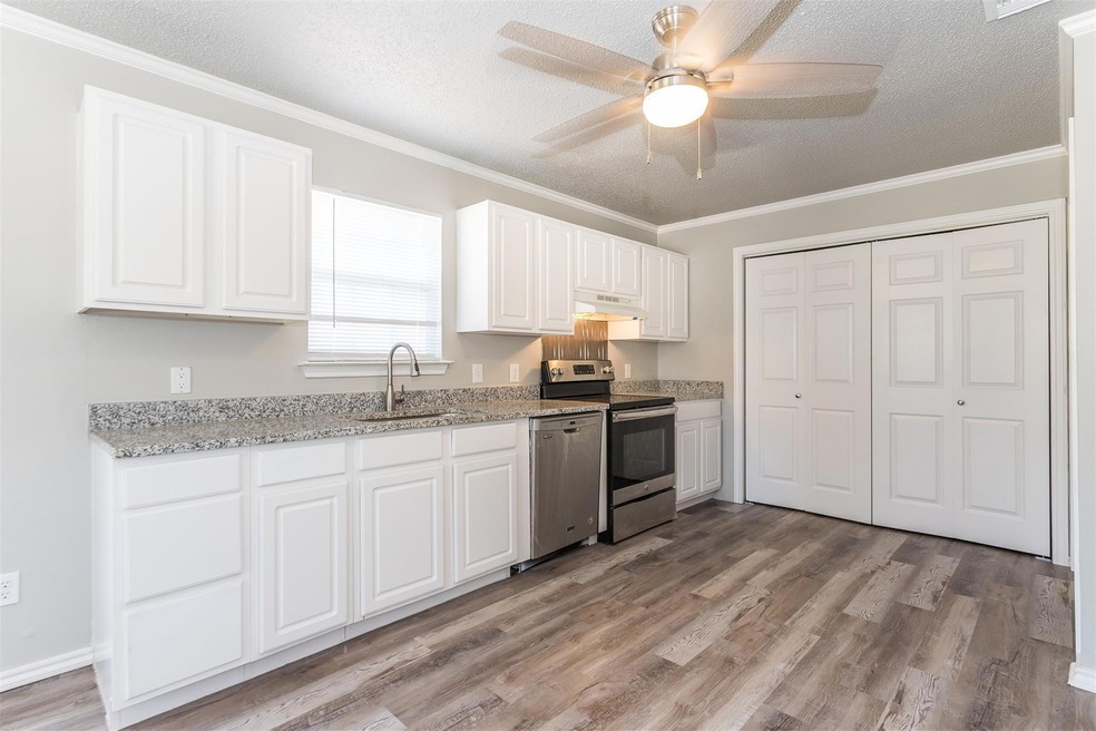 13320 Liberty School Rd, Azle, TX 76020 - photo 1