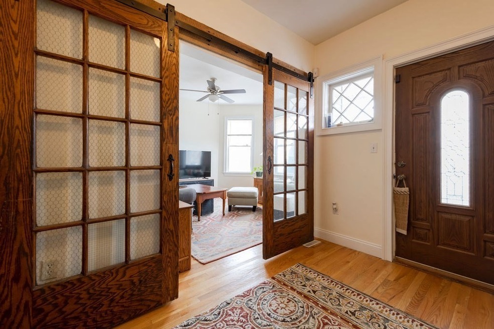 135 Florence St unit 135, Roslindale, MA 02131 - photo 1