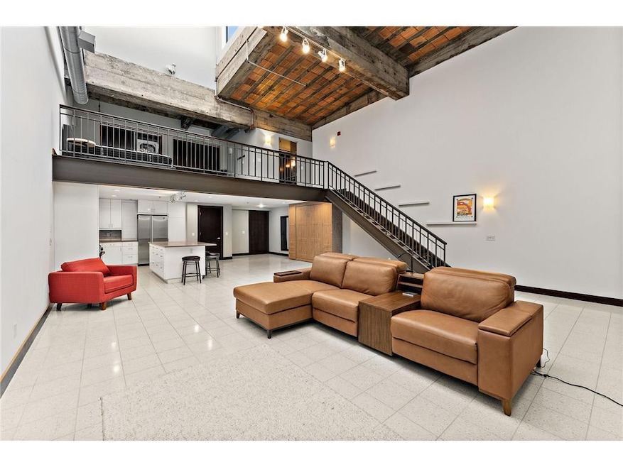 214 4th St E unit 213, Saint Paul, MN 55101 - photo 1