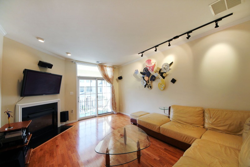 208 Edmonton Ct, Livingston, NJ 07039 - photo 1