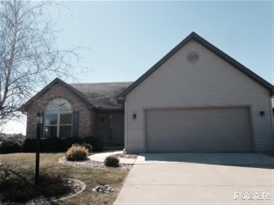 4520 W Jewelwood Ct, Peoria, IL 61615 - photo 1