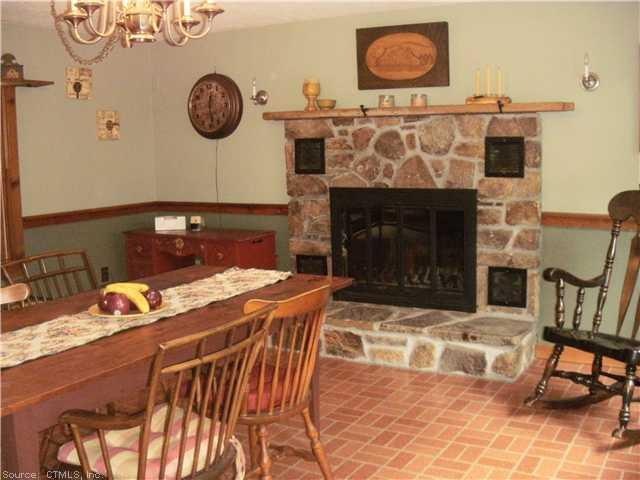 74 Holmes Rd, East Lyme, CT 06333 - photo 1