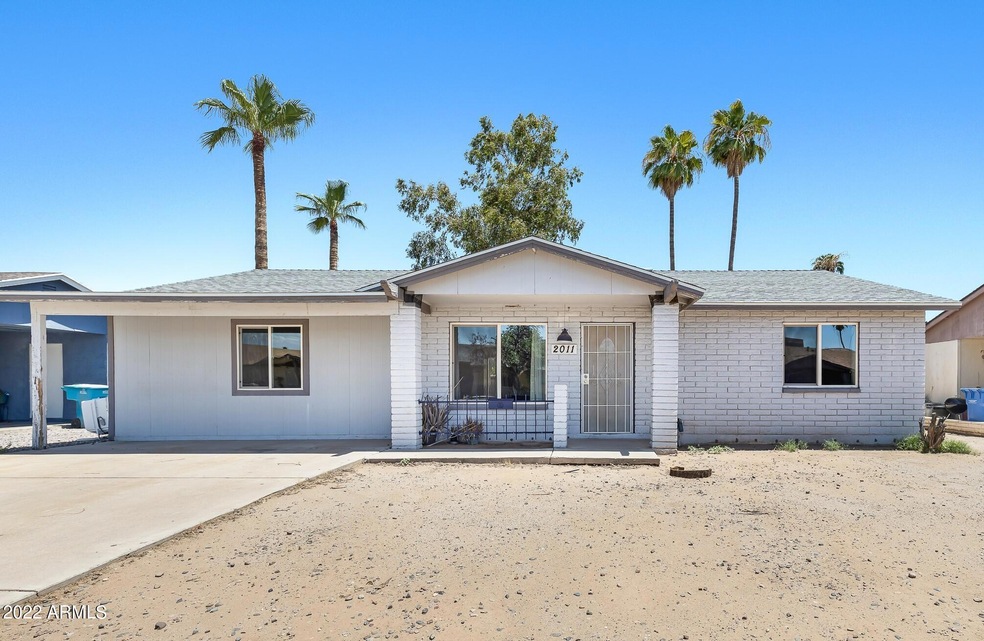 2011 N 54th Ln, Phoenix, AZ 85035 - photo 1