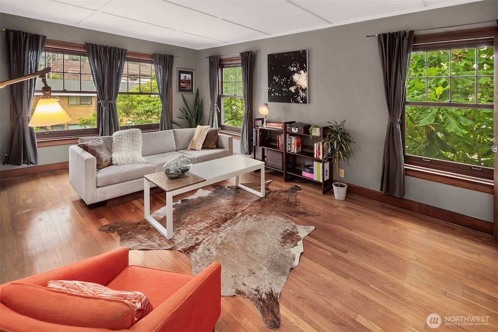 408 Bellevue Ave E unit 306, Seattle, WA 98102 - photo 1