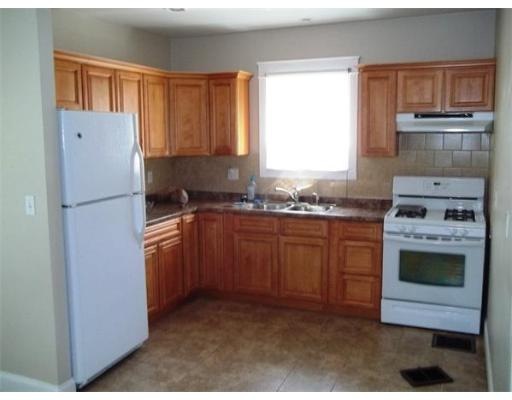 395 Chicago St unit 1, Fall River, MA 02721 - photo 1