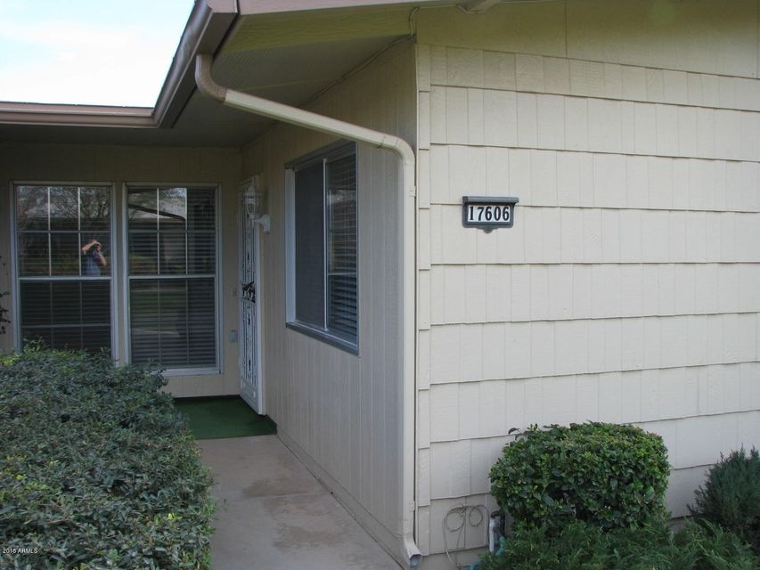 17606 N 104th Ave, Sun City, AZ 85373 - photo 1