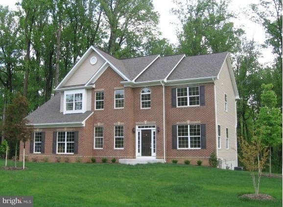 6005 Glennberry Ct, Glenn Dale, MD 20769 - photo 1