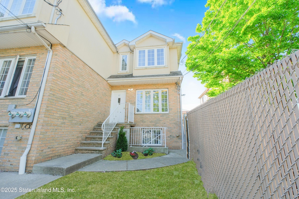 77 Wainwright Ave, Staten Island, NY 10312 - photo 1