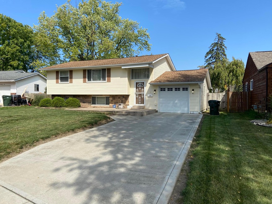 1480 Alpine Dr, Columbus, OH 43229 - photo 1