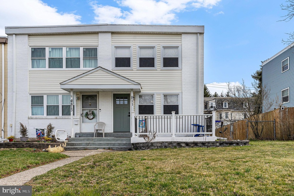 811 Wedgewood Dr, Lansdale, PA 19446 - photo 1