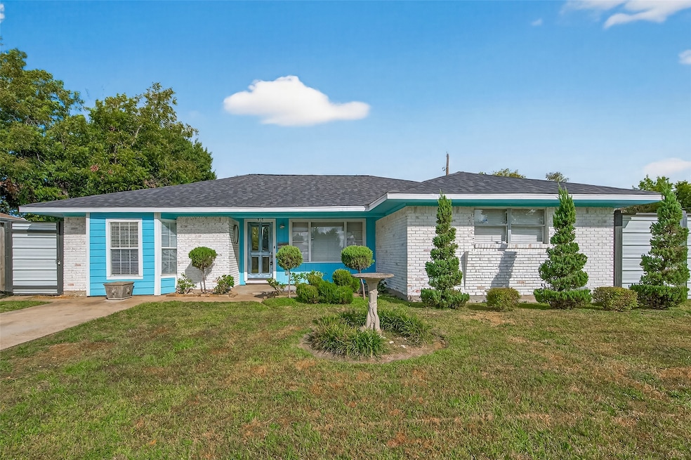 515 E Janisch Rd, Houston, TX 77022 - photo 1