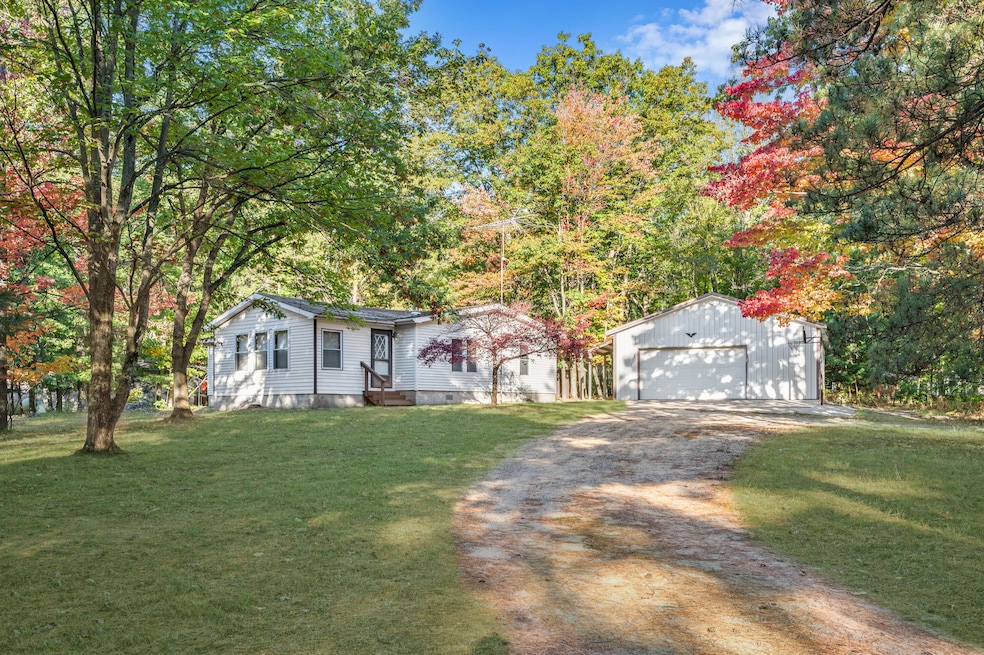 124 Osceola Ledge, Leroy, MI 49655 - photo 1