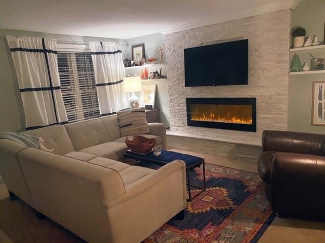 76 Lochmere Ln unit U414, Nashua, NH 03063 - photo 1