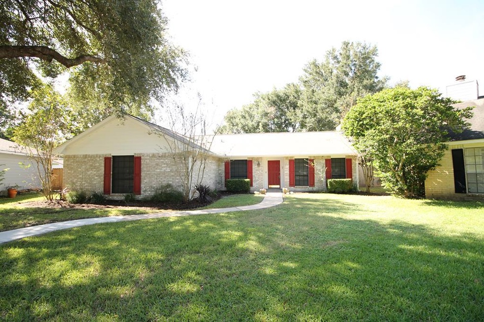 7 Abalone St, Bay City, TX 77414 - photo 1