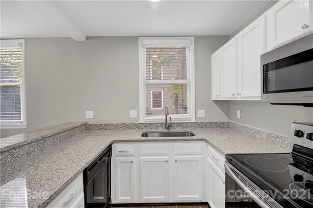 230 S Cedar St unit 7, Charlotte, NC 28202 - photo 1