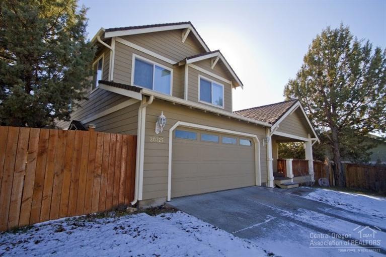 20725 Russell Dr, Bend, OR 97701 - photo 1
