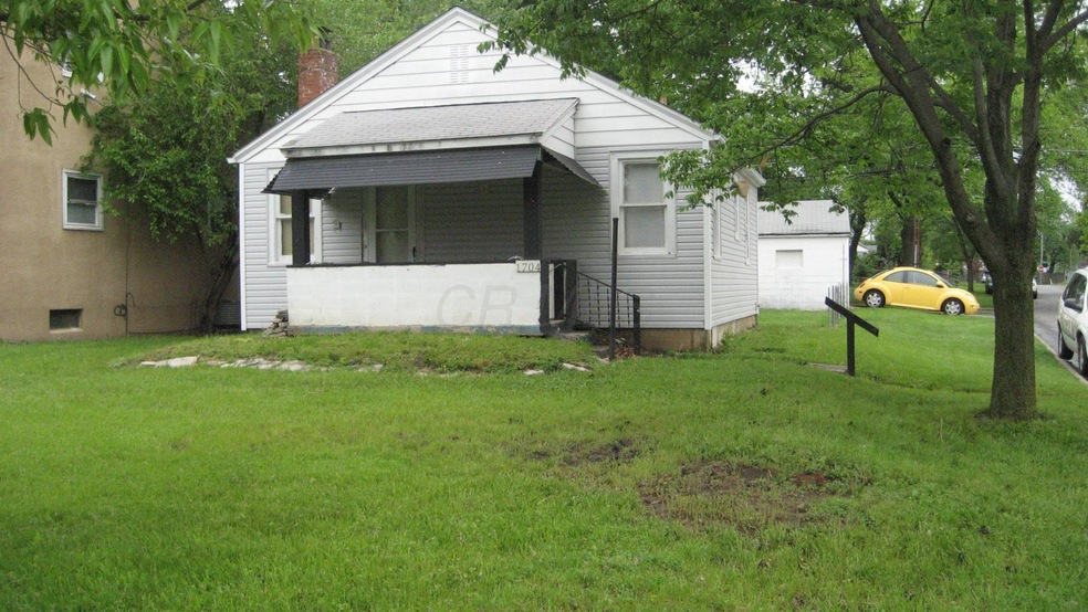 1704 mound