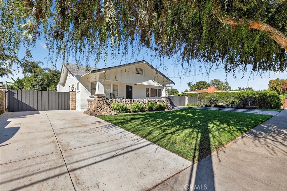 Under Contract $749,900