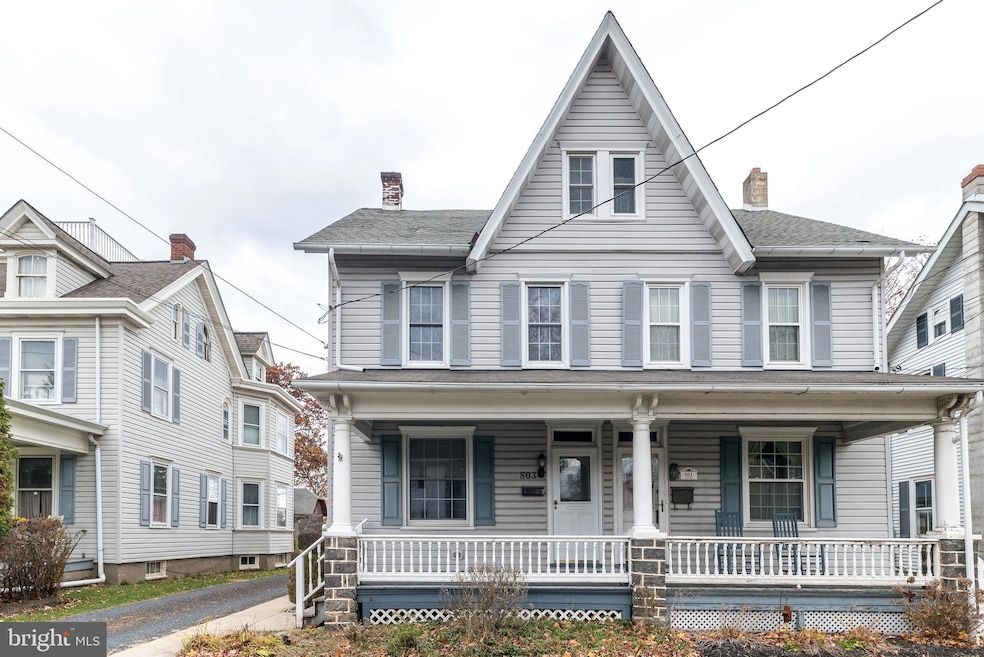 803 W Broad St, Quakertown, PA 18951 - photo 1