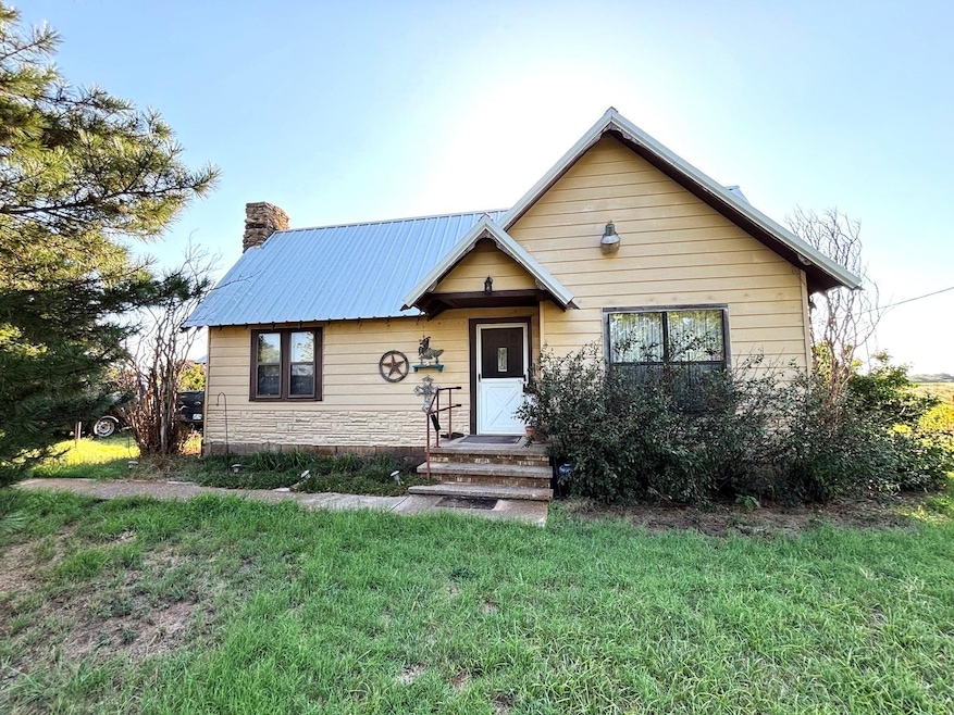 183779 183779 N 2740 Rd, Comanche, OK 73529 - photo 1