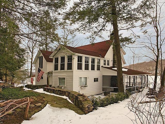 15 Hemlock Point Dr S, Putnam Valley, NY 10579 - photo 1