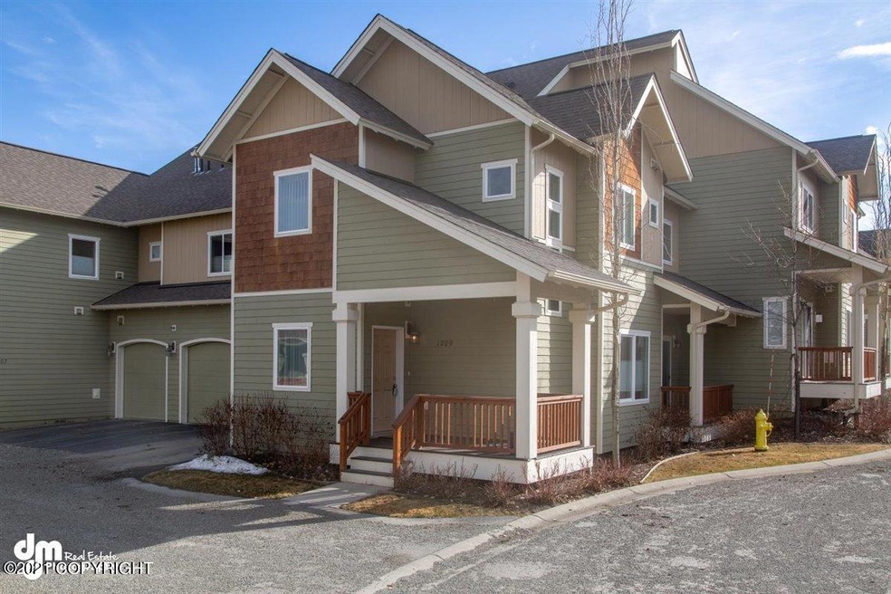 02-Exterior_DMD_8587