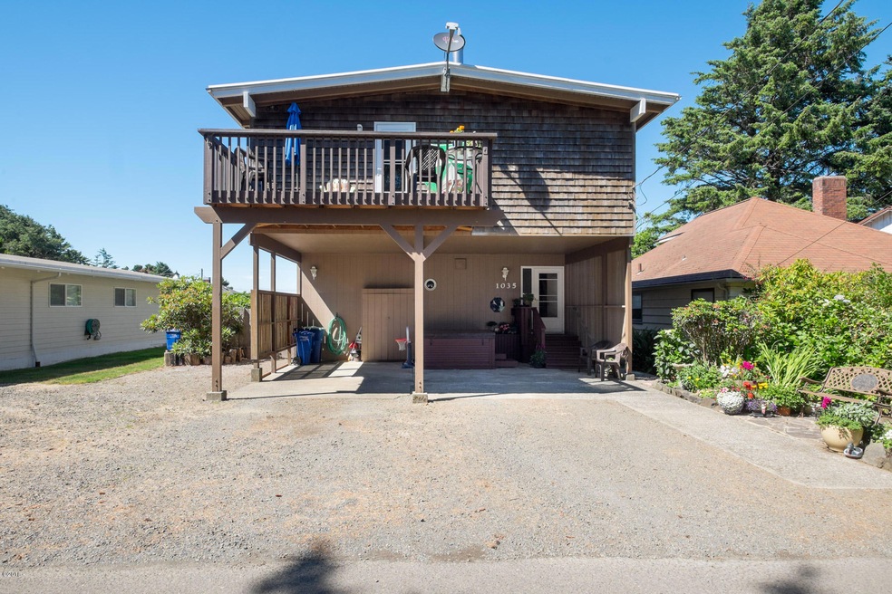 1035 SW 10th St, Lincoln City, OR 97367 - photo 1