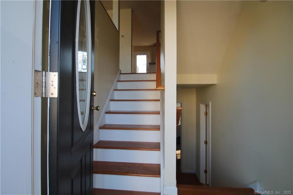 14 Morton St unit 6, Danbury, CT 06810 - photo 1