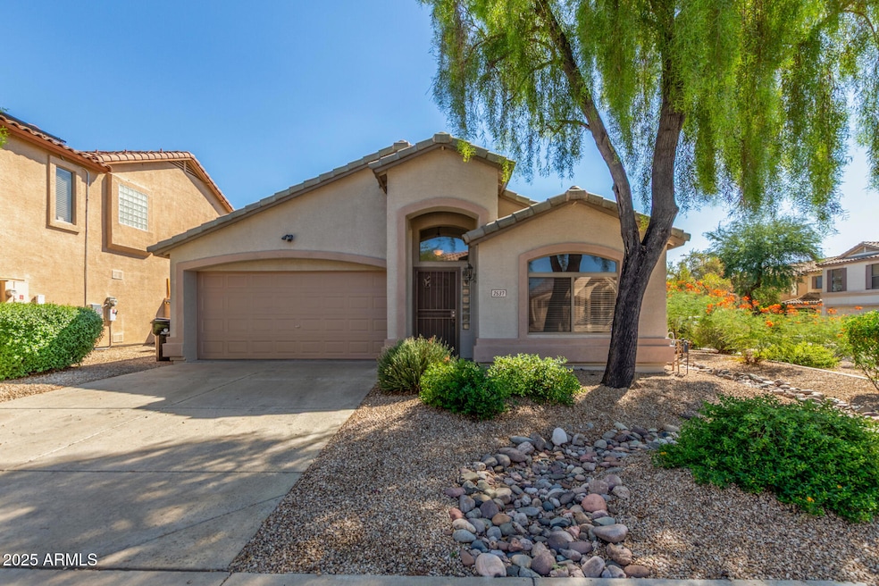 2537 W Red Fox Rd, Phoenix, AZ 85085 - photo 1