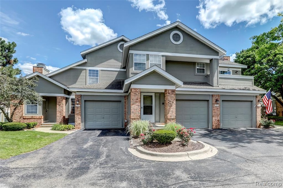 6775 Stonehedge Court, West Bloomfield Township, M