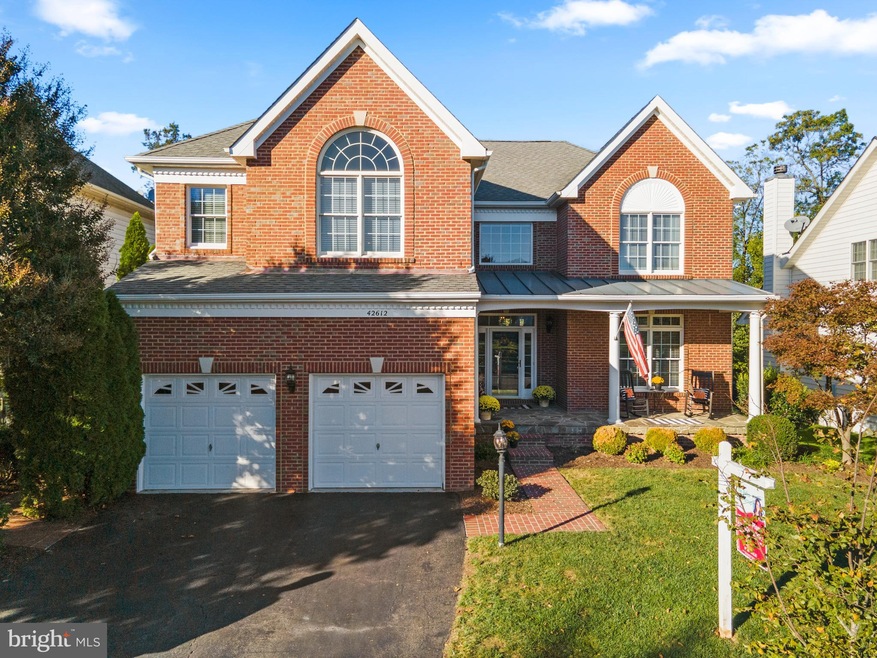 42612 Mandolin St, Chantilly, VA 20152 - photo 1