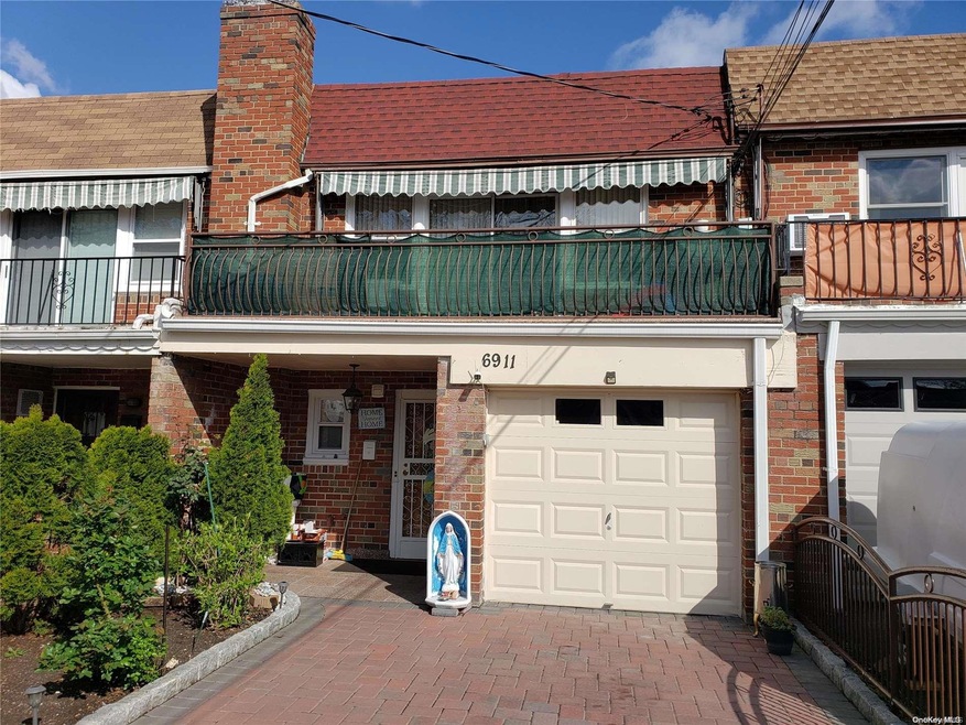 69-11 60th Ave, Flushing, NY 11378 - photo 1