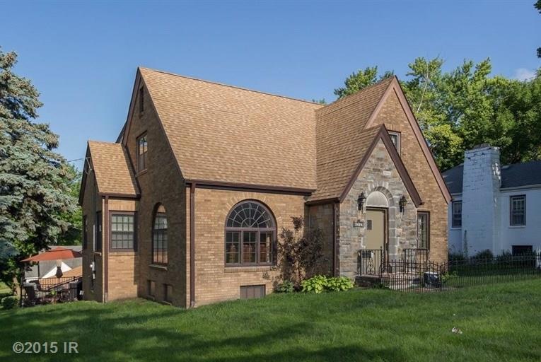 2420 E 29th St, Des Moines, IA 50317 - photo 1