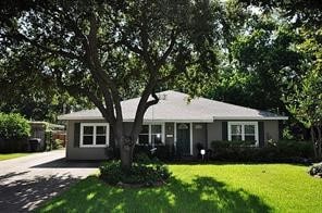 1611 Saxon Dr, Houston, TX 77018 - photo 1