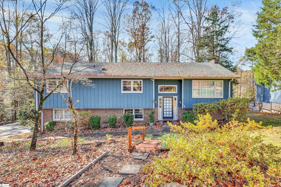 320 Longview Terrace, Easley, SC 29642 - photo 1