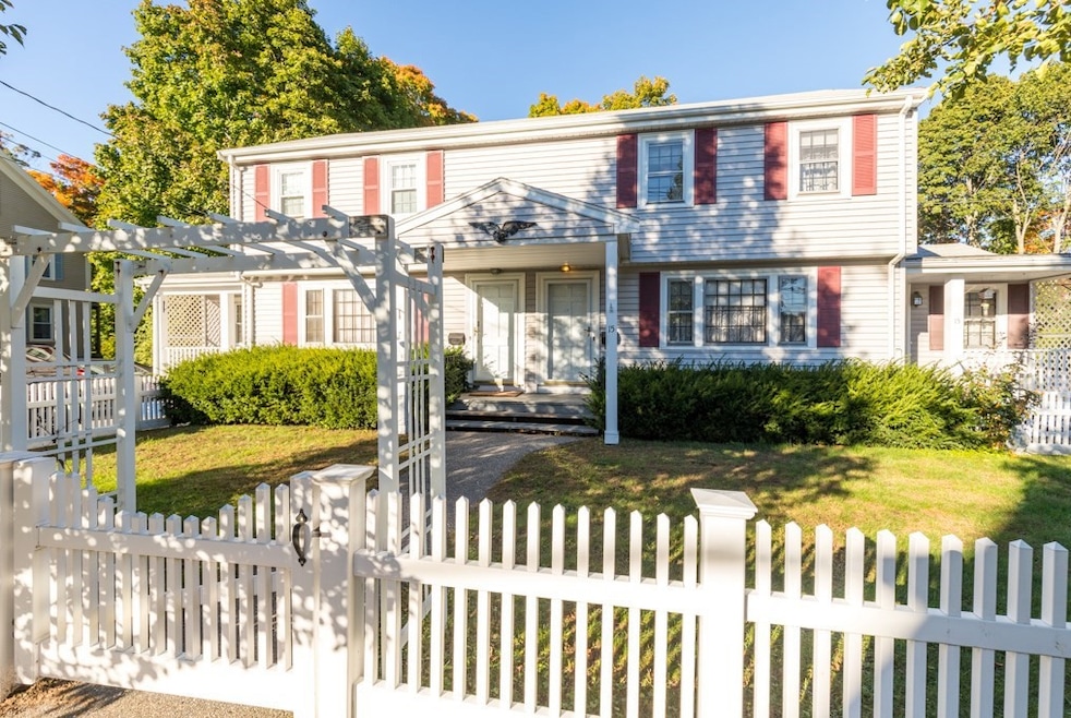 15 Lowell St, Woburn, MA 01801 - photo 1