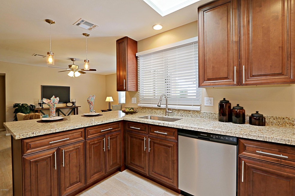 9531 W Cottonwood Dr, Sun City, AZ 85373 - photo 1