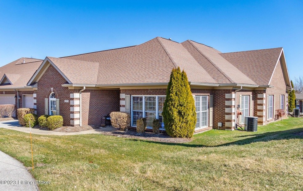1037 Grazing Meadows Ln, Louisville, KY 40245 For Sale