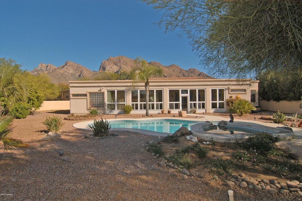 163 E Silverstone Place, Tucson, AZ 85737 - photo 1