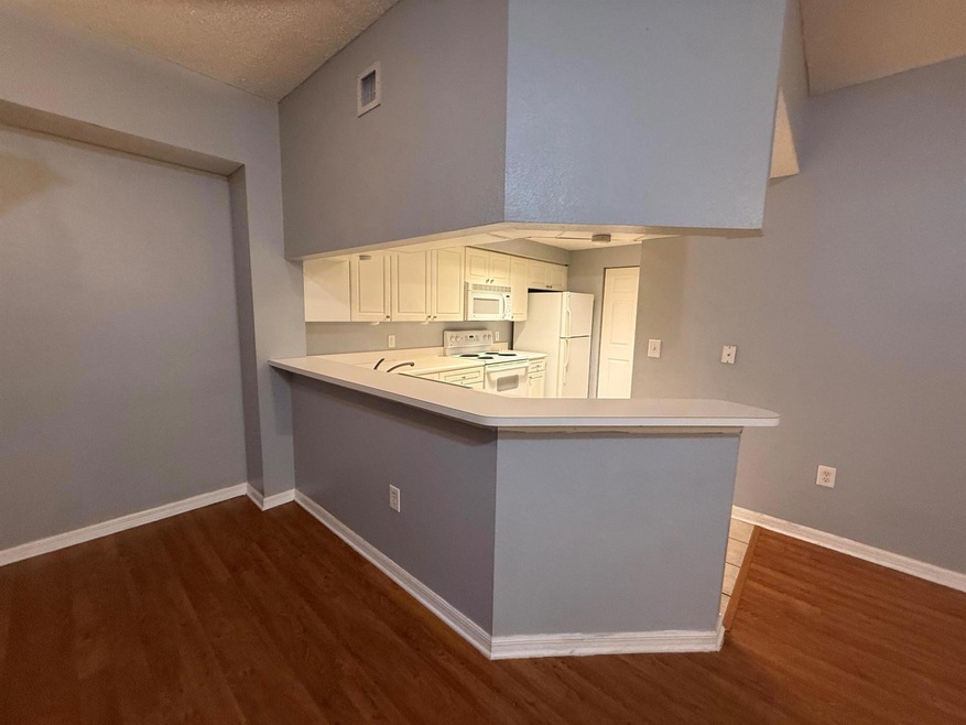 2730 Anzio Ct unit 208, Palm Beach Gardens, FL 33410 - photo 1