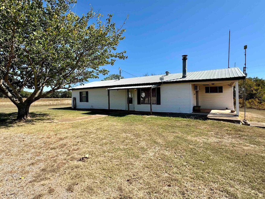 178348 178348 N 2830 Rd, Duncan, OK 73533 - photo 1