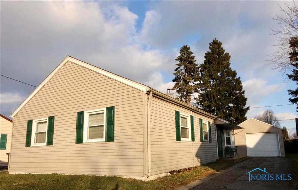 4610 Edgemont Rd, Toledo, OH 43611 - photo 1