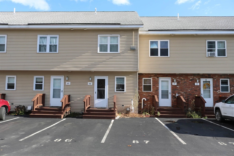 220 Mascoma St unit 86, Lebanon, NH 03766 - photo 1